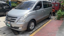 Silver Hyundai Starex 2009 for sale in Manila