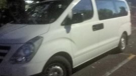 White Hyundai Starex 2017 for sale in Pasig 