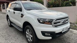 Selling White Ford Everest 2016 in Cebu 