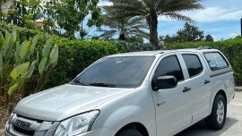 Selling Silver Isuzu D-Max 2016 in Las Piñas