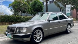 Selling Silver Mercedes-Benz W124 1990 in Antipolo