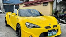 Yellow Toyota MR-S 2001 for sale in Manila