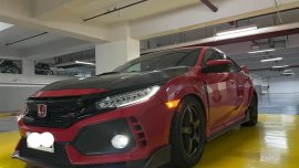 Selling Red Honda Civic 2018 in Pasig
