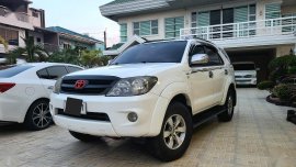 Sell White 2007 Toyota Fortuner in Quezon City