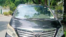 Sell Black 2011 Toyota Alphard in Taguig