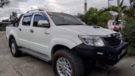 Selling White Toyota Hilux 2014 in Baliuag