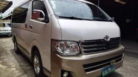 Pearl White Toyota Hiace Super Grandia 2013 for sale in Automatic