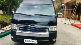 Selling Black Toyota Hiace Super Grandia 2017 in Quezon City