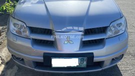 Selling used Grey 2007 Mitsubishi Outlander SUV / Crossover by 1st owner