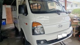 125. 2016 Hyundai H100 Dual AC MT White - 528k cash