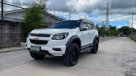 Sell White 2013 Chevrolet Trailblazer in Naga