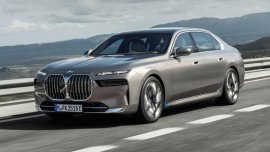 BMW reminds owners to use turn signals