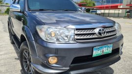 Toyota Fortuner G 2011 Automatic