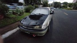 1998 Toyota Corolla Lovelife Silver-top Engine