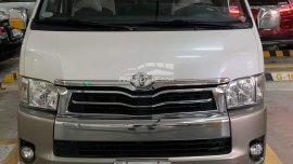 Toyota Hiace Super Grandia 2014