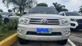 FOR SALE!!! Silver 2010 Toyota Fortuner  2.4 G Diesel 4x2 AT affordable price