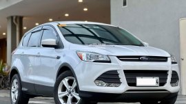 Selling White 2015 Ford Escape Low Mileage 37k only affordable price