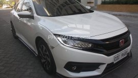 Sell White 2016 Honda Civic  in used