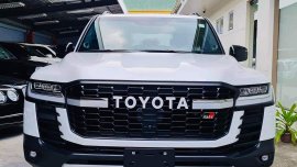 Brand new 2023 Toyota Land Cruiser 300 GR Sport Dubai Lc300 Diesel