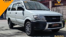 2017 Isuzu Crosswind MT