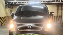 Hot deal alert! 2016 Hyundai Grand Starex Automatic at Redeemer QC