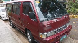Nissan Van Urvan Color Maroon