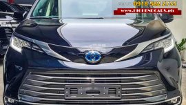 2023 TOYOTA SIENNA LIMITED HYBRID 