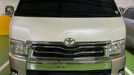 2017 Toyota Hiace Super Grandia