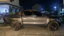 Toyota hilux conquest 2021 gray metalic 