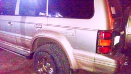 Selling used Golden 1995 Mitsubishi Pajero SUV / Crossover by trusted seller