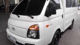 2016 HYUNDAI H-1OO