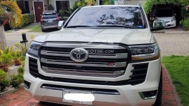 2010 Toyota Land Cruiser VX LC200 face-lifted in/out to LC300