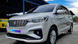 Selling like new 2023 Suzuki Ertiga  GL 5MT in Brightsilver