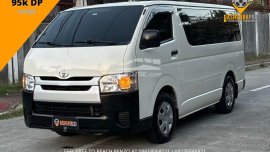 2017 Toyota Hiace MT