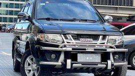 2015 ISUZU XUV 2.5 AT DIESEL (CROSSWIND) - 40K Mileage Only!
