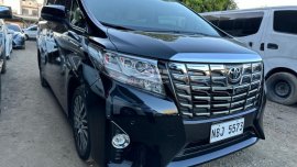 Very low mileage 2018 Toyota Alphard V6 3.5 Automatic