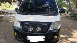 Sell 2nd hand 2013 Foton View Transvan Van in White