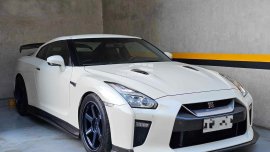 2018 NISSAN GT- PREMIUM Varis