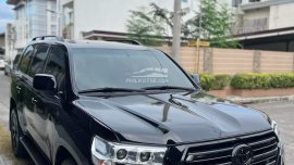 HOT!!! 2011 Toyota Landcruiser 200 VX for sale at affordable price