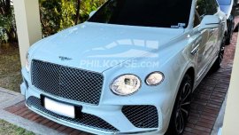 2023 Bentley Bentayga 2 V8, (registered December 2022 from PGA)