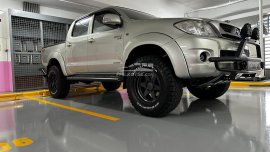 Pre-owned 2009 Toyota Hilux  2.4 G DSL 4x2 M/T for sale