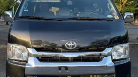 Toyota Hiace GL Grandia 3.0L Manual Black