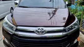 Toyota Innova V AT