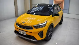 2020  Kia Stonic  1.4L Ex A/t  4x2  Automatic    Flash Yellow Black  578T Negotiable Batangas Area