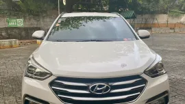 HOT!!! 2017 Hyundai Santa Fe 2.2 CRDi GLS 4x2 AT for sale at affordable price