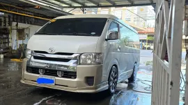 Grandia 2018 automatic transmission  fresh inside and out