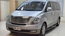 2015 Hyundai  Grand Starex  Gold 2.5L   Diesel  Hyper Metallic / Dark Gray Automatic    698t Negotia
