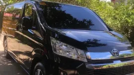 For Sale :   2023 Toyota GL Grandia M/T Black Metallic