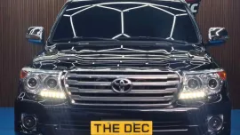 HOT!!! 2015 Toyota Land Cruiser LC200 VX for sale at affordable price