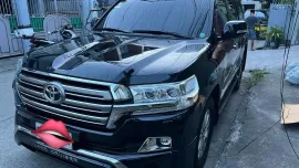 HOT!!! 2018 Toyota Land Cruiser 200 VX for sale at affordable price